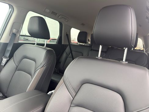 New 2026 Nissan Pathfinder SL image 25