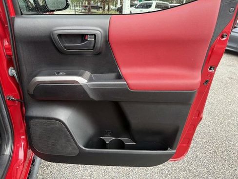 Certified 2022 Toyota Tacoma SR5 w/ Technology Package RWD image 18