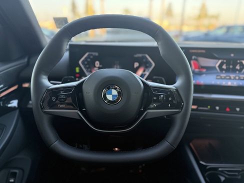 Used 2025 BMW 530i image 20