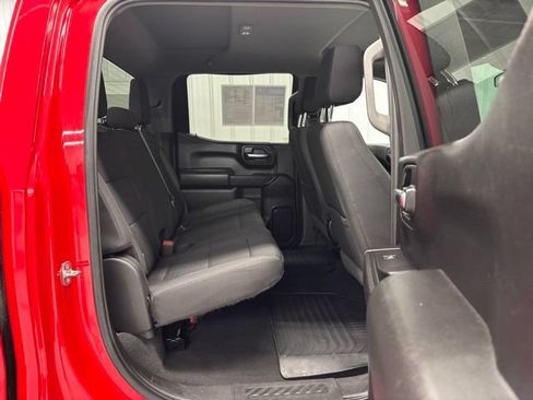 Used 2022 Chevrolet Silverado 1500 Custom AWD/4WD image 9