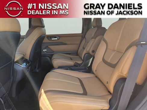 New 2026 Nissan Armada SL w/ Captain's Chari Seat Package RWD image 17