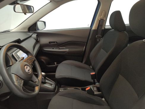 Used 2024 Nissan Kicks S FWD image 17