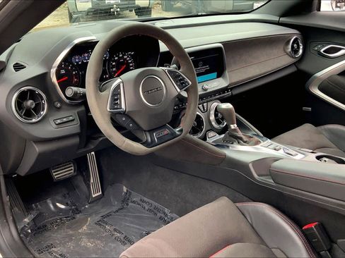Used 2022 Chevrolet Camaro ZL1 image 28