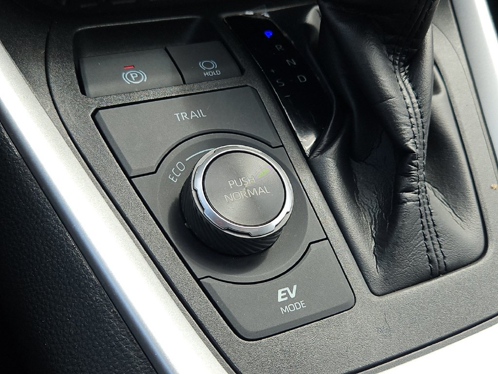 Used 2024 Toyota RAV4 XLE Premium w/ Weather Package AWD/4WD image 18