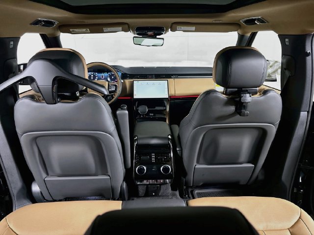 New 2027 Land Rover Range Rover Sport Dynamic SE AWD/4WD image 23