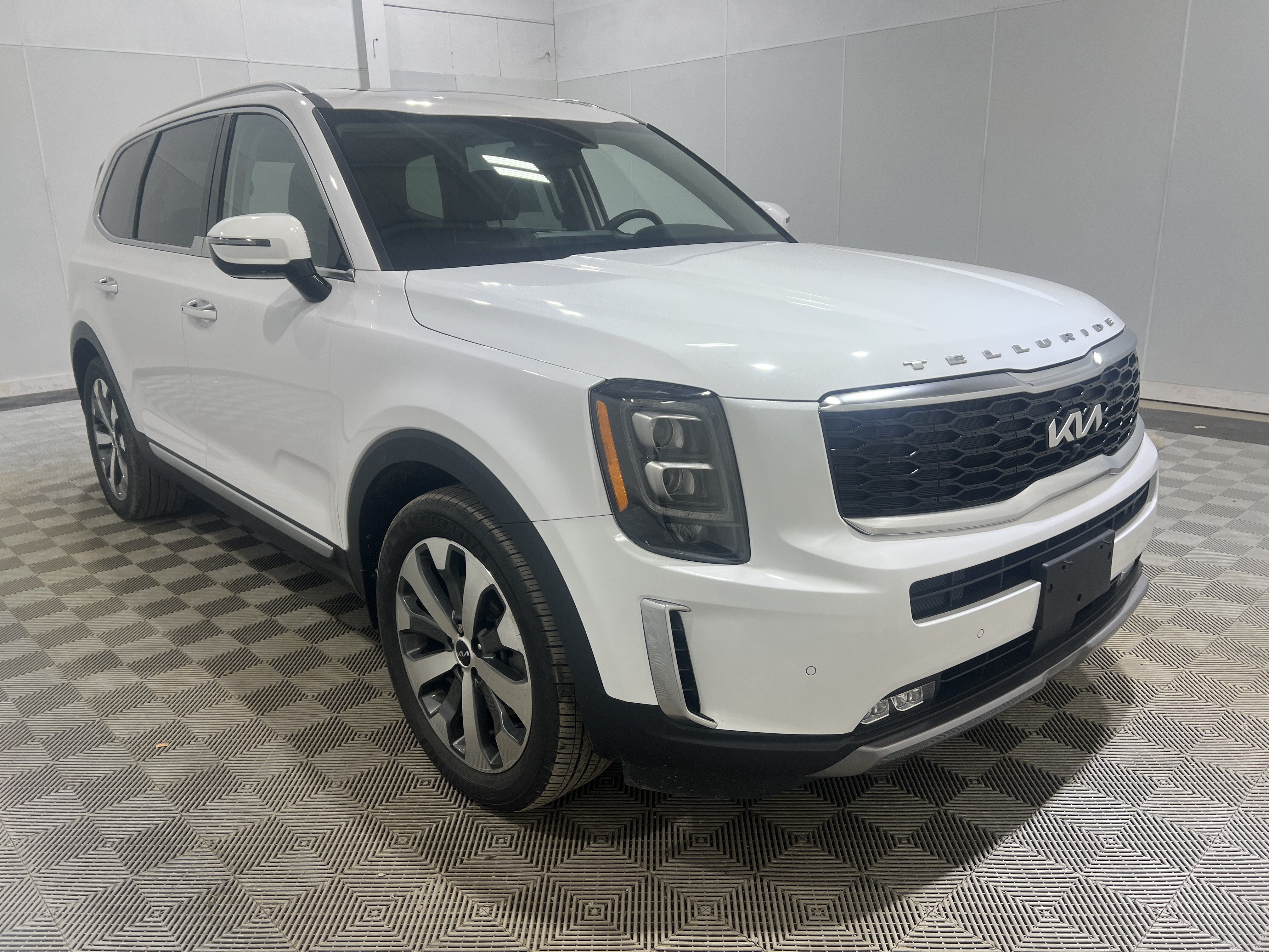 Used 2022 Kia Telluride SX AWD/4WD image 4