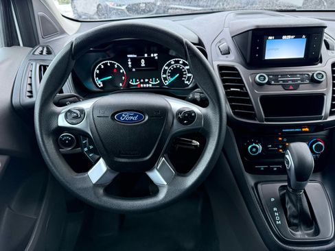Used 2022 Ford Transit Connect XL image 17