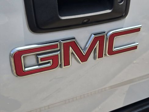 Used 2016 GMC Sierra 1500 2WD Double Cab w/ Sierra Convenience Package image 12