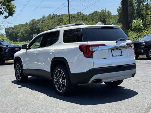 Used 2021 GMC Acadia SLT w/ Technology Package FWD image 25