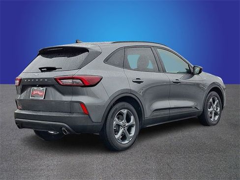 Used 2025 Ford Escape ST-Line image 4