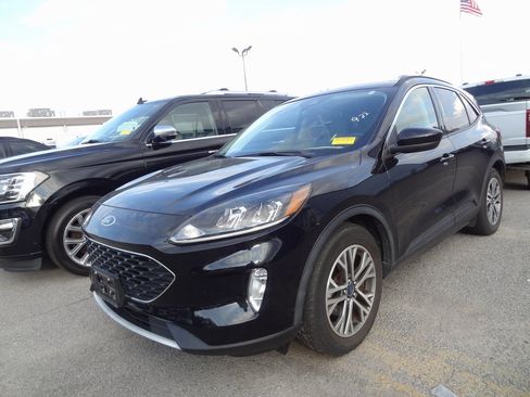 Used 2021 Ford Escape SEL w/ Technology Package image 3