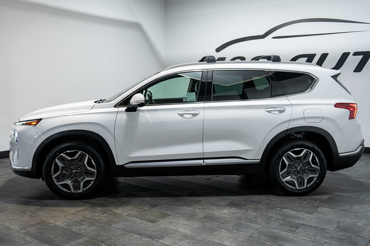 Used 2023 Hyundai Santa Fe Limited FWD image 3