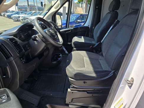 Used 2023 RAM ProMaster 2500 FWD image 21