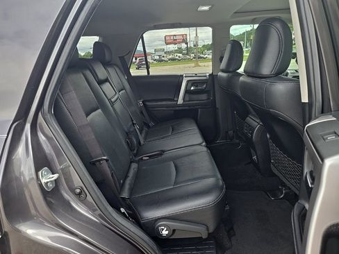 Used 2022 Toyota 4Runner Limited AWD/4WD image 19