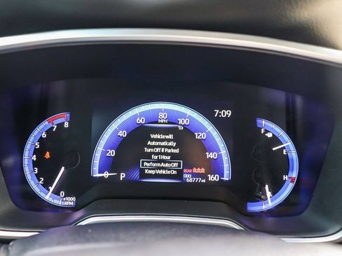 Used 2022 Toyota Corolla Cross XLE FWD image 26