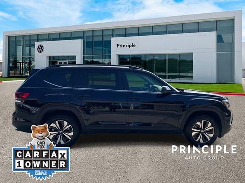 Used 2025 Volkswagen Atlas SE FWD image 5