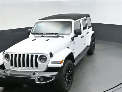 Used 2021 Jeep Wrangler Unlimited Sahara image 32