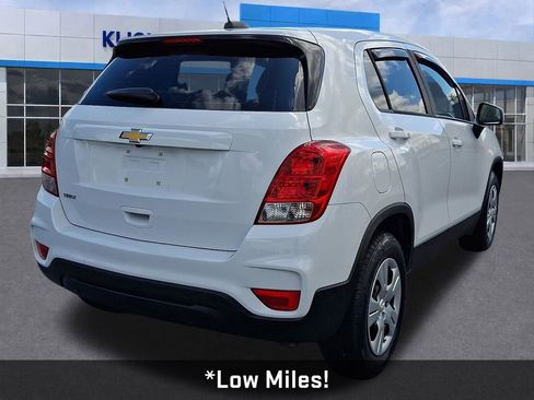 Used 2018 Chevrolet Trax LS FWD image 8
