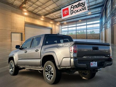 Used 2020 Toyota Tacoma TRD Sport image 6