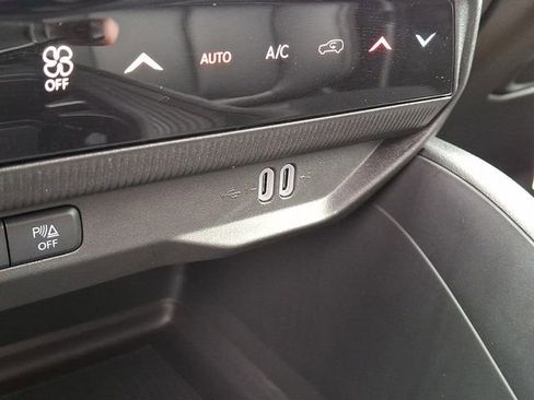 New 2026 Jeep Cherokee Limited AWD/4WD image 22