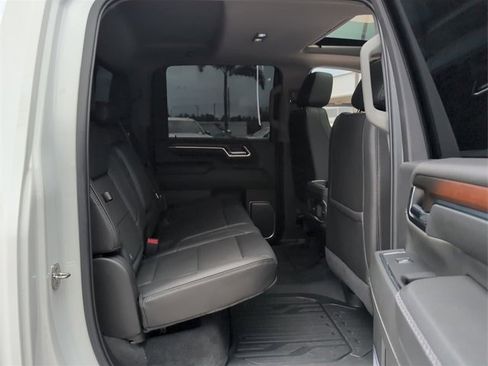 Certified 2024 GMC Sierra 2500 Denali w/ Denali Reserve Package image 16