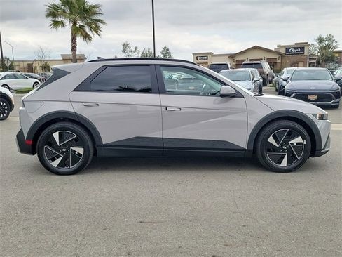 New 2025 Hyundai Ioniq 5 SEL image 23