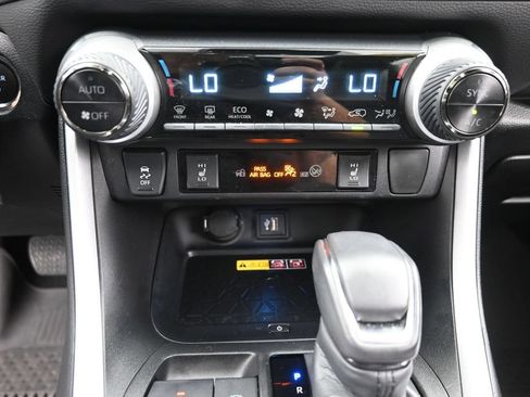 Used 2023 Toyota RAV4 XSE AWD/4WD image 20