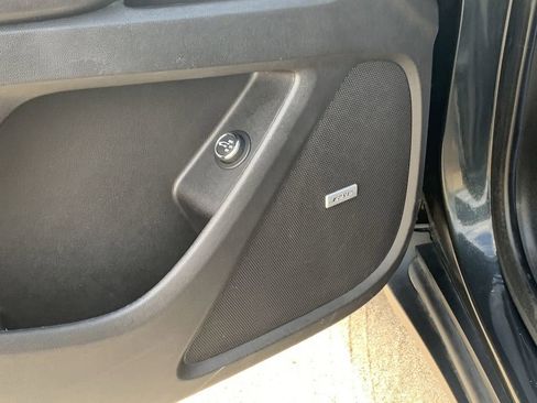 Certified 2019 Chevrolet Traverse LT w/ LT Premium Package image 23