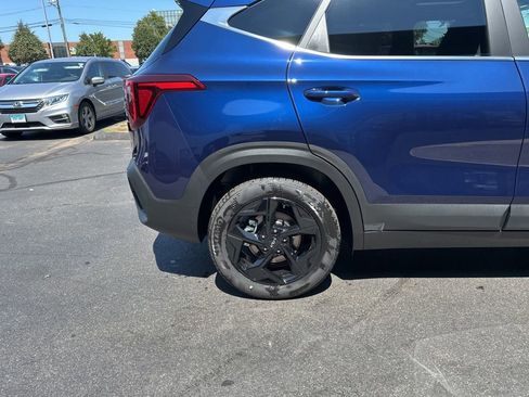 New 2026 Kia Seltos EX w/ EX Sunroof Package AWD/4WD image 14
