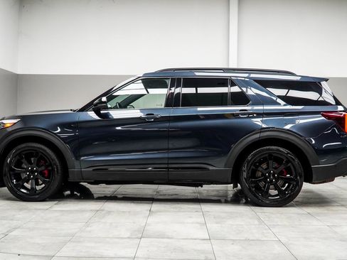 Used 2022 Ford Explorer ST w/ Equipment Group 401A image 9