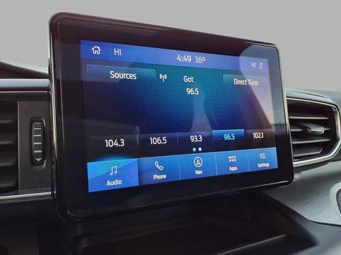 Used 2020 Ford Explorer XLT w/ Equipment Group 202A image 5