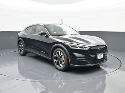 New 2024 Ford Mustang Mach-E Select w/ Comfort Package Lite