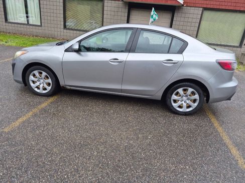 Used 2011 MAZDA MAZDA3 i Sport FWD image 5