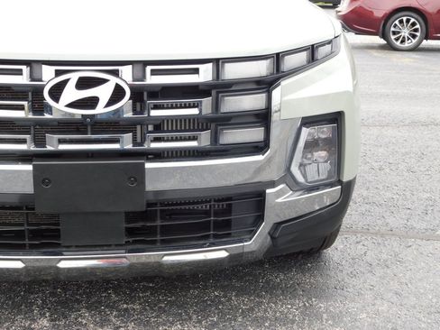 Used 2025 Hyundai Santa Cruz Limited AWD/4WD image 12