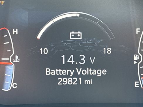 Used 2023 Jeep Compass Latitude image 25