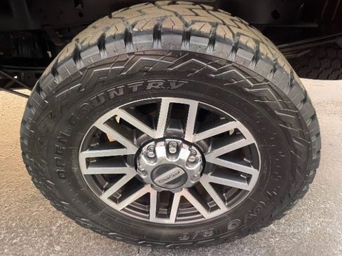 Used 2018 Ford F250 Lariat w/ Lariat Ultimate Package image 24