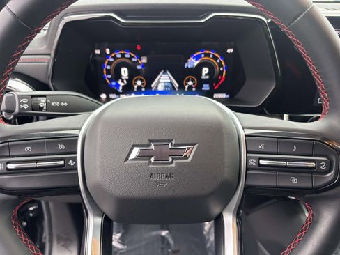 Used 2024 Chevrolet Colorado Z71 w/ Z71 Convenience Package 2 image 18