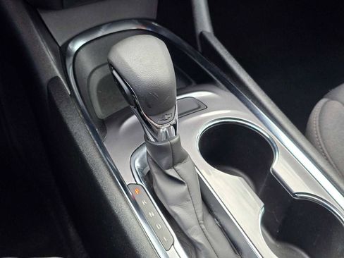Used 2023 Chevrolet Malibu LT FWD image 36