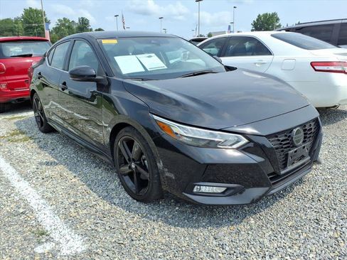 Used 2023 Nissan Sentra SR w/ Midnight Edition Package FWD image 13