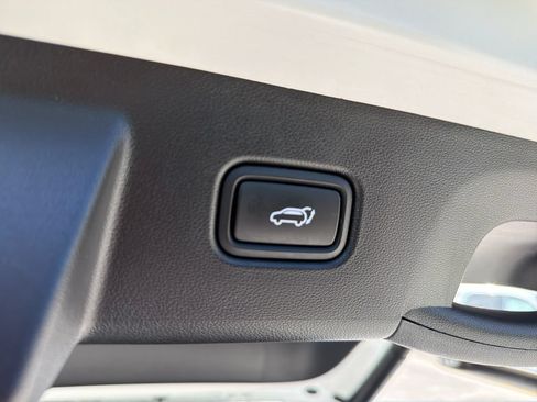 Used 2022 Hyundai Tucson SEL w/ Convenience + Premium Package FWD image 39