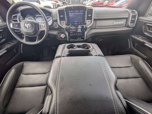 Used 2025 RAM 1500 Laramie AWD/4WD image 14