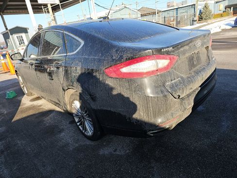 Used 2016 Ford Fusion SE w/ Equipment Group 202A image 4