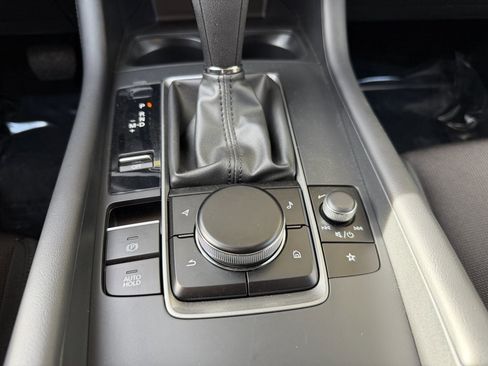 Used 2025 MAZDA MAZDA3 s image 21