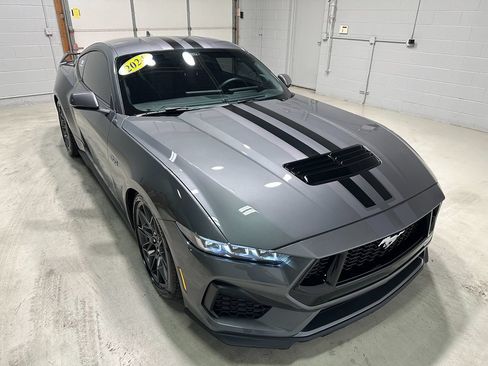 Used 2024 Ford Mustang GT w/ GT Performance Package RWD image 3