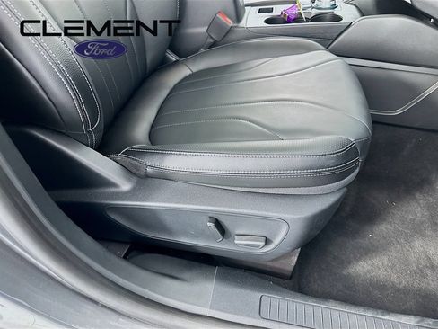 New 2025 Ford Escape Platinum w/ Premium Technology Package AWD/4WD image 30