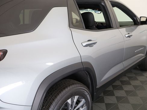 New 2026 Chevrolet Equinox LT w/ Safety and Technology Package FWD image 7