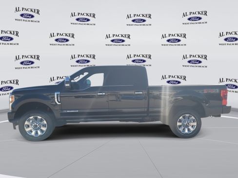 Used 2017 Ford F350 Platinum w/ Platinum Ultimate Package image 2