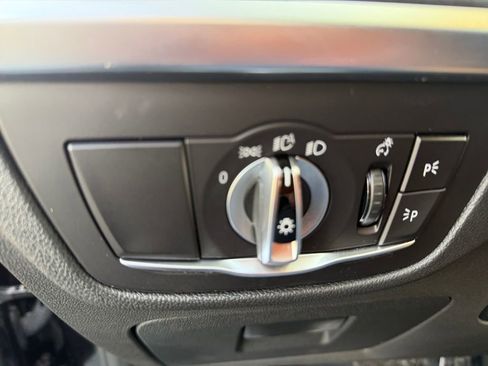 Used 2023 BMW X4 xDrive30i w/ Premium Package image 18