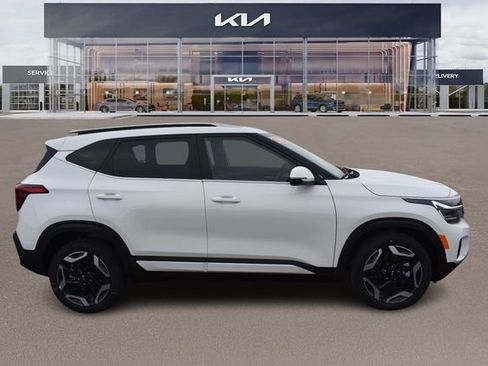 New 2026 Kia Seltos SX w/ SX Sunroof Package image 2