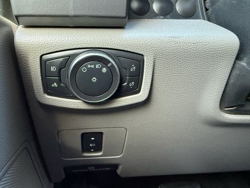 Used 2019 Ford F250 XLT w/ XLT Value Package image 25